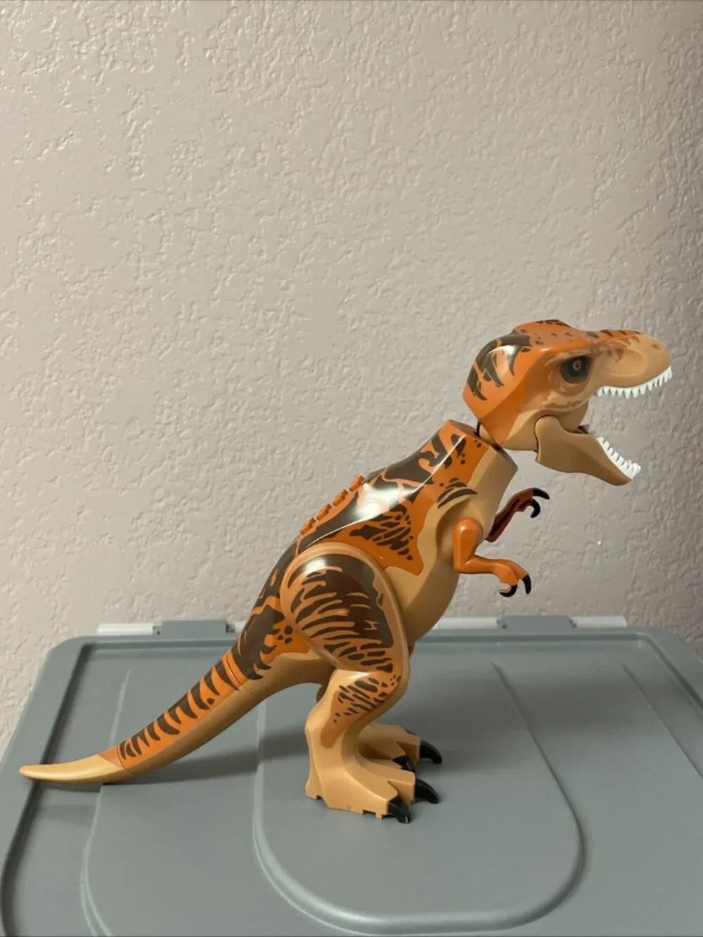 Lego rex dinosaur